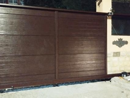 Красная поляна  ул. Защитников Кавказа д. 25